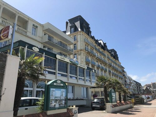 Гостиница Hôtel Windsor Front De Mer в Дьеппе