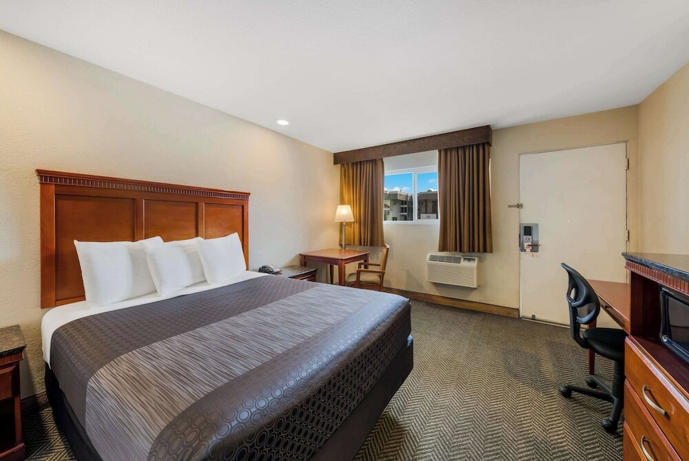 Фото Rodeway Inn