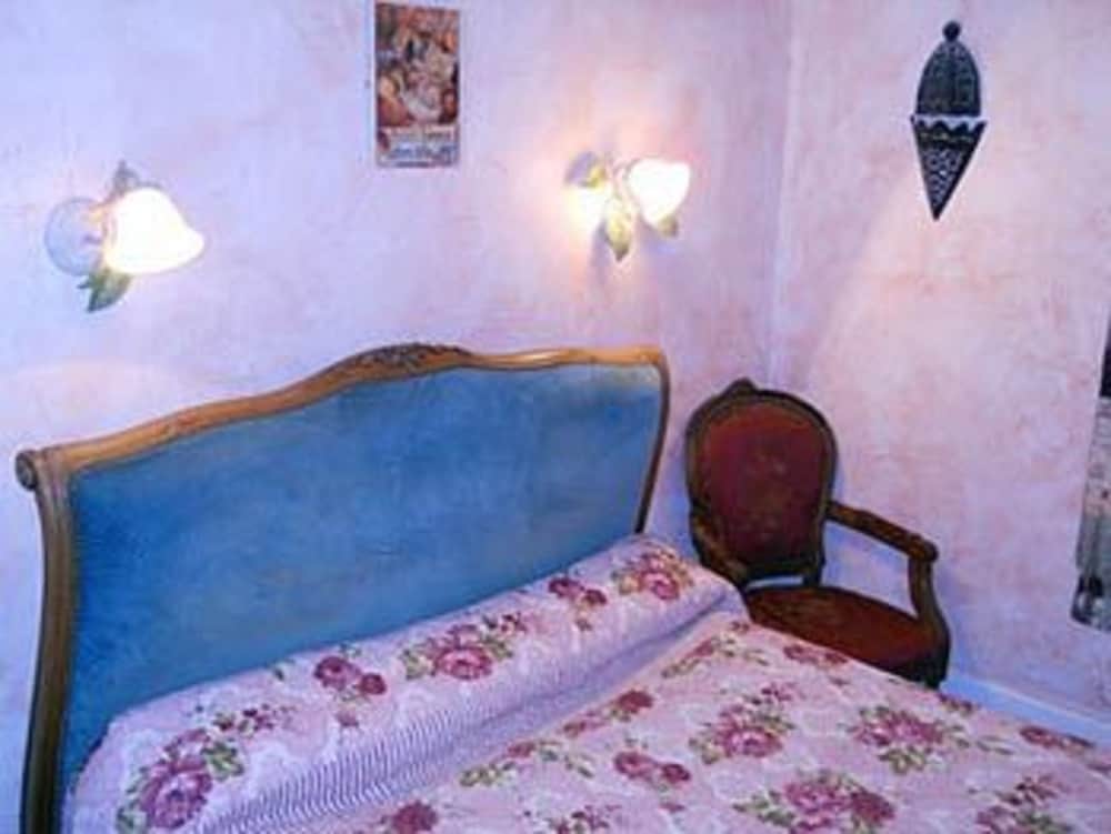 Фото Hotel De Lille Louvre