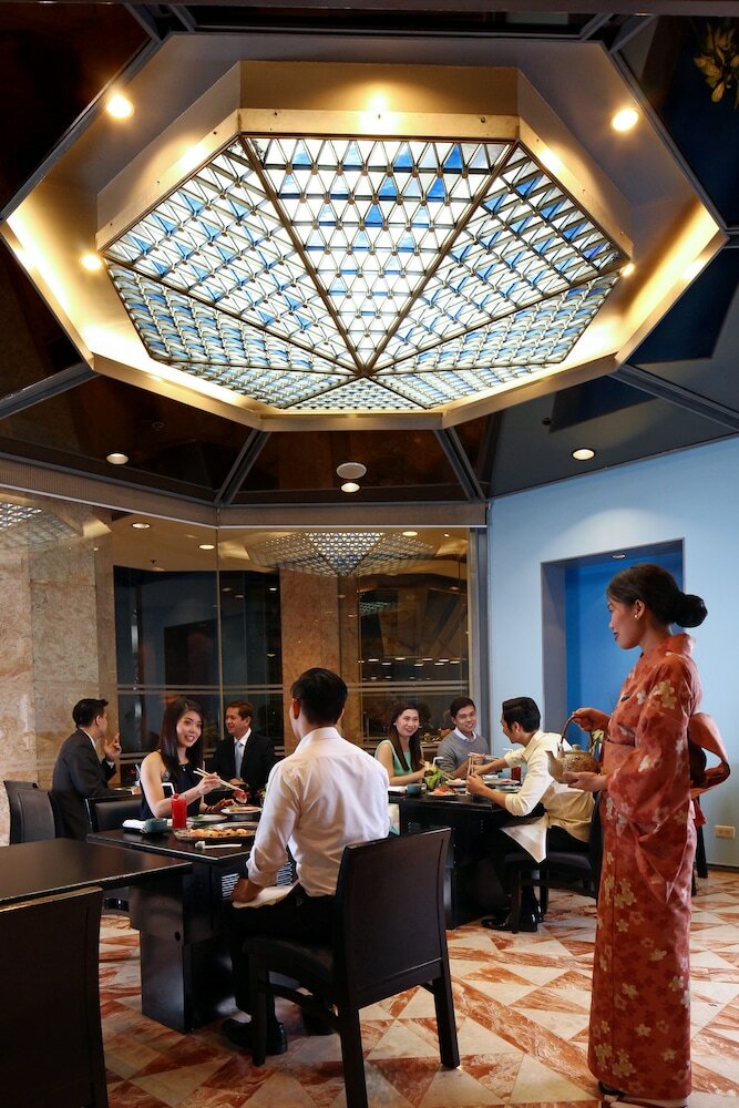 Фото Diamond Hotel Philippines