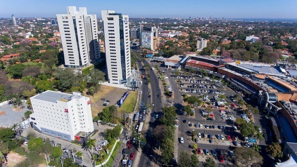 Фото Ibis Asuncion