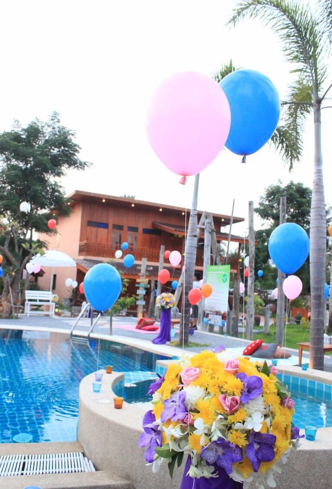 Фото Srisawat Resort