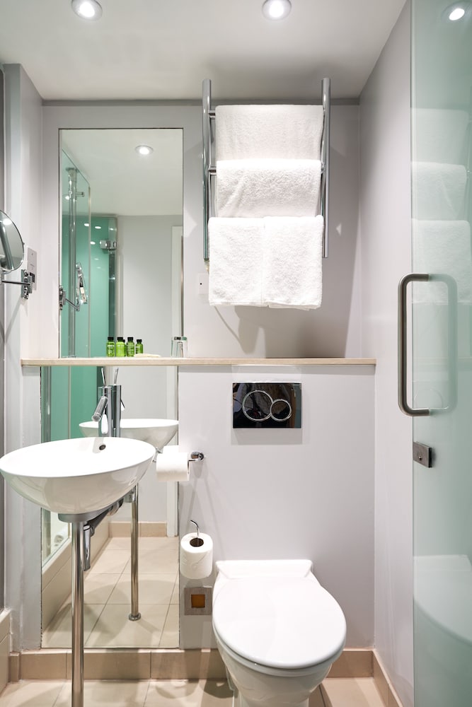 Фото Thistle London Park Lane