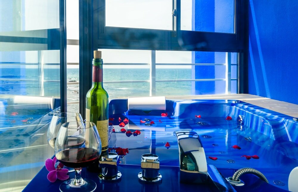 Фото On the Sea Pension