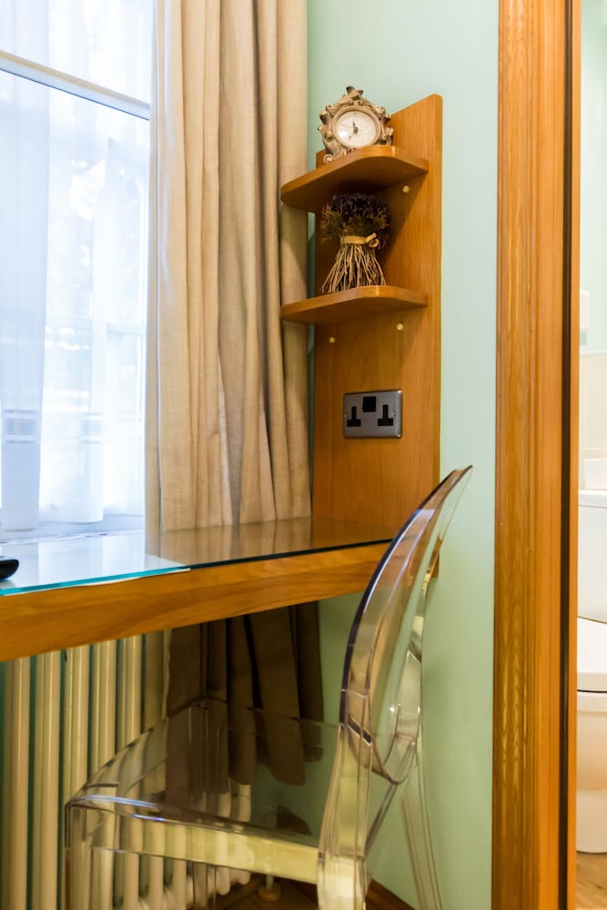 Фото Arosfa Hotel London by Compass Hospitality