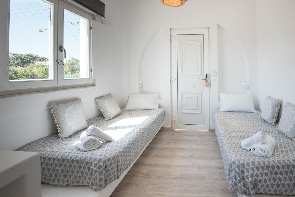 Фото Eleana Studios