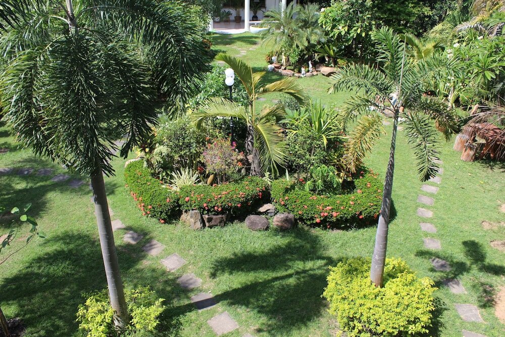 Фото White Elephant Resort