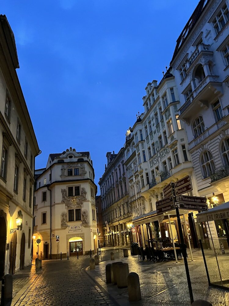 Фото Royal Road Residence