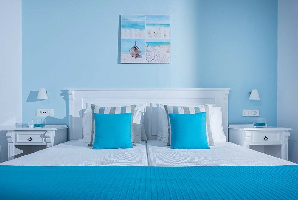 Фото Alexander House