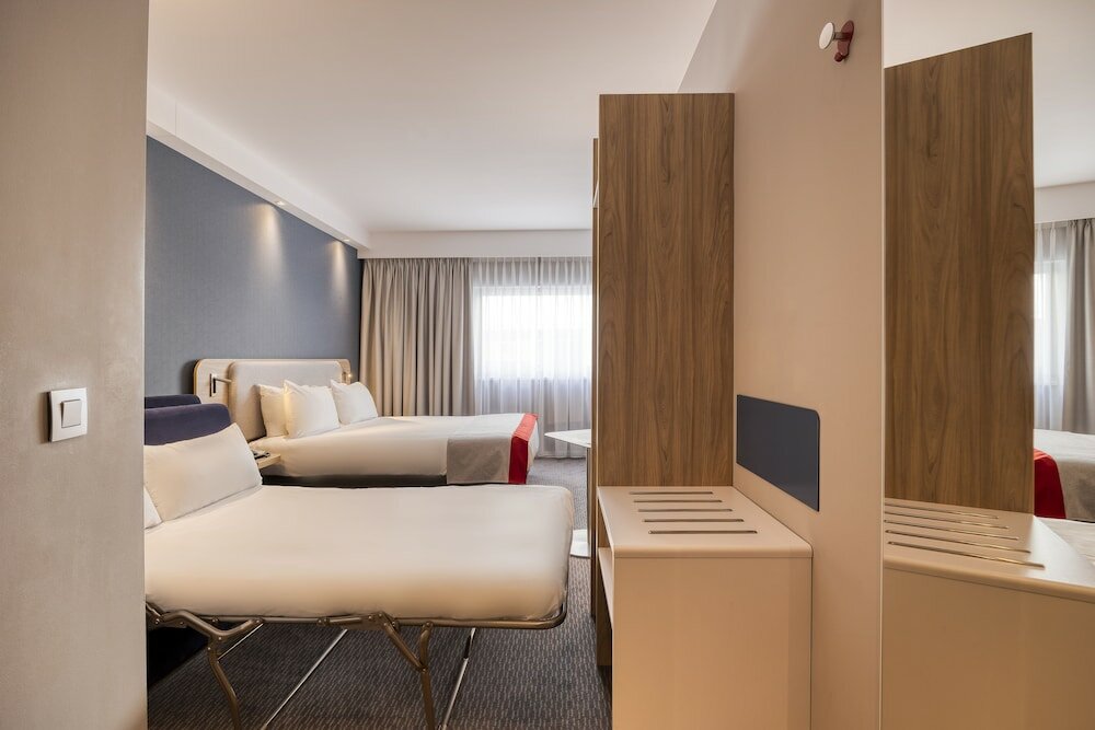 Фото Holiday Inn Express Mechelen City Centre an Ihg Hotel