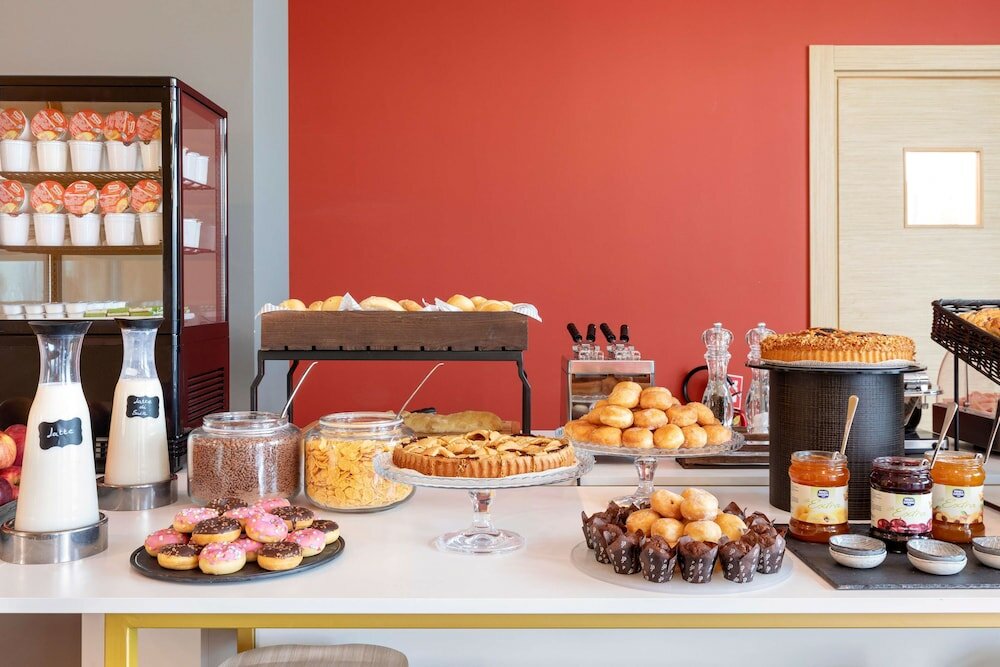 Фото B&b Hotel Roma Fiumicino Aeroporto Fiera 2