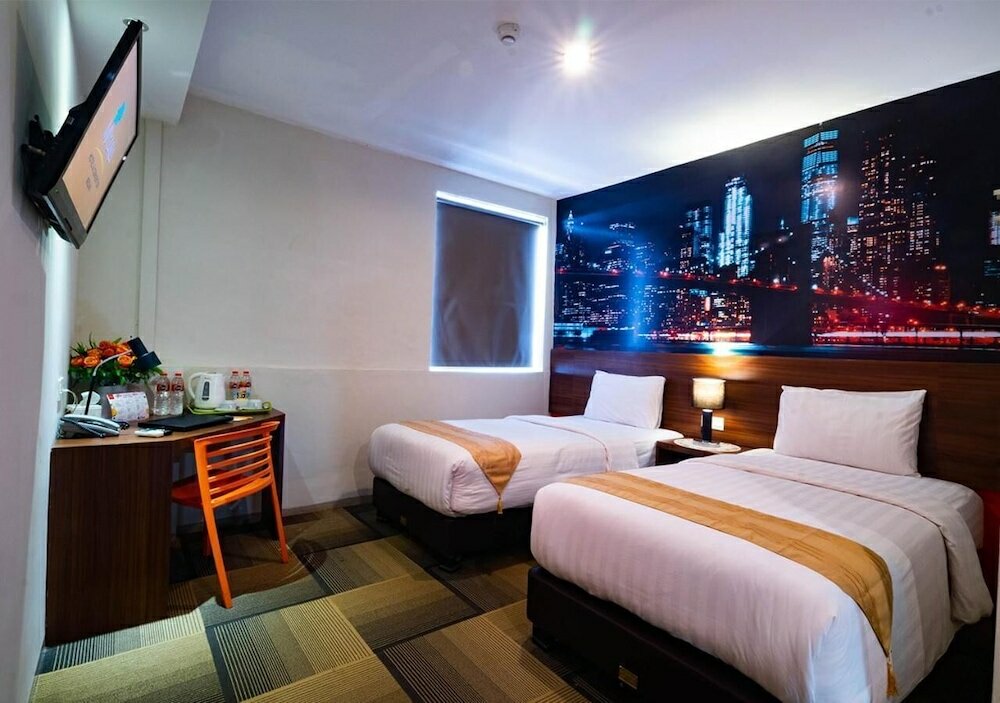 Фото отеля 2