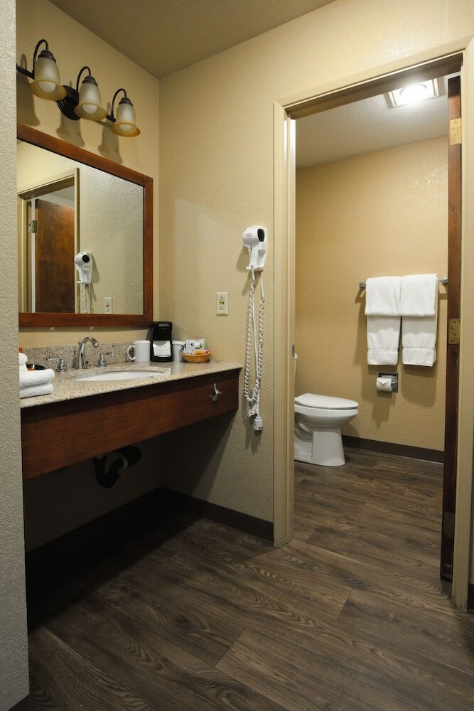 Фото Riverside Inn