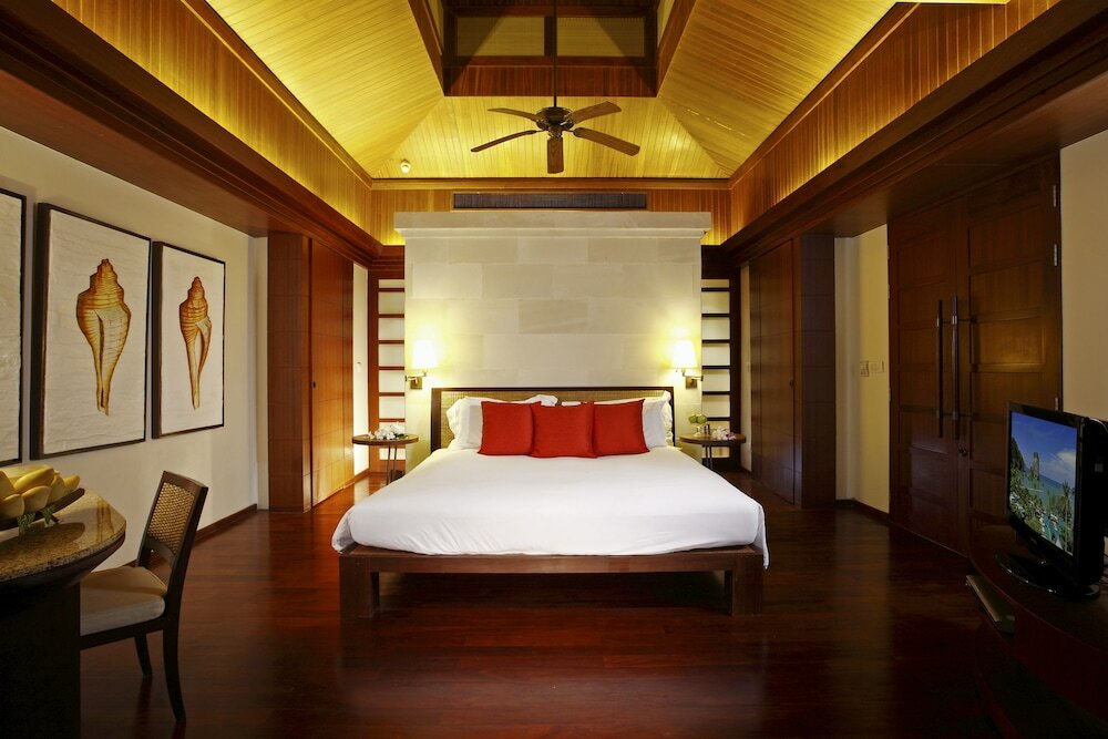 Фото Centara Grand Beach