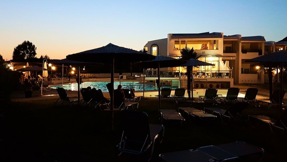 Фото Skion Palace Beach Hotel