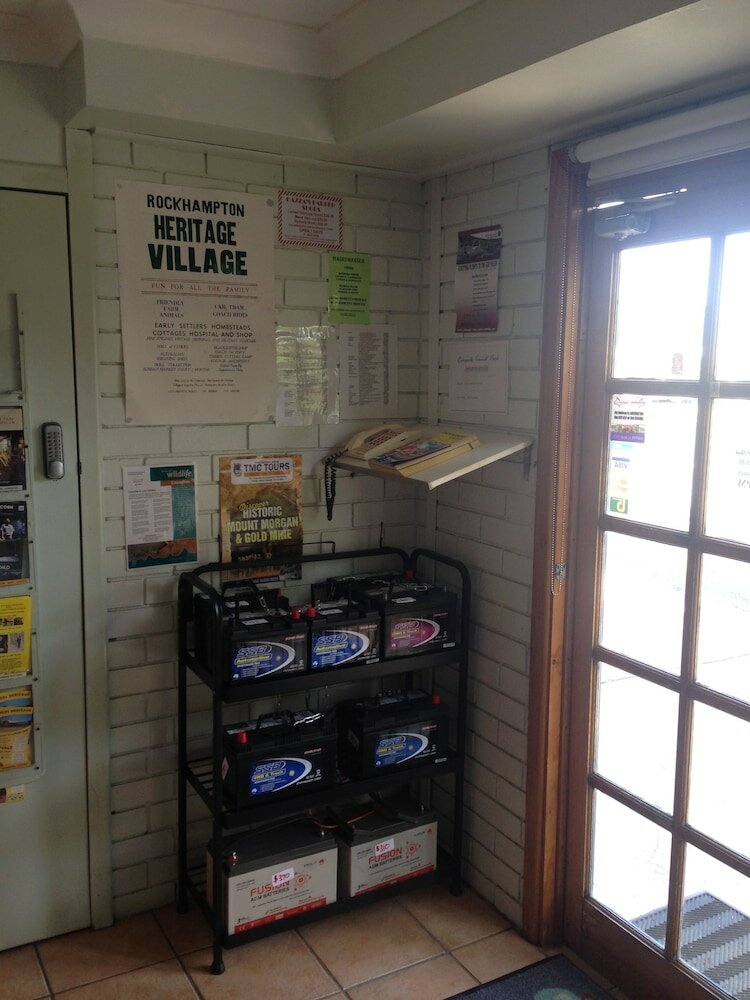 Фото Riverside Tourist Park