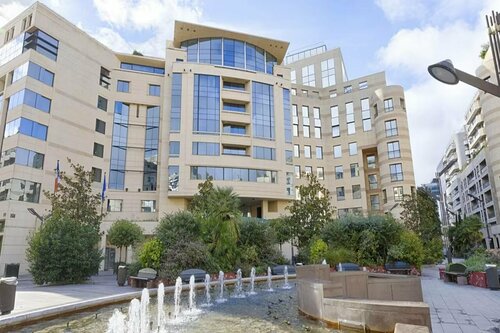 Гостиница Occidental Paris Levallois в Курбевуа