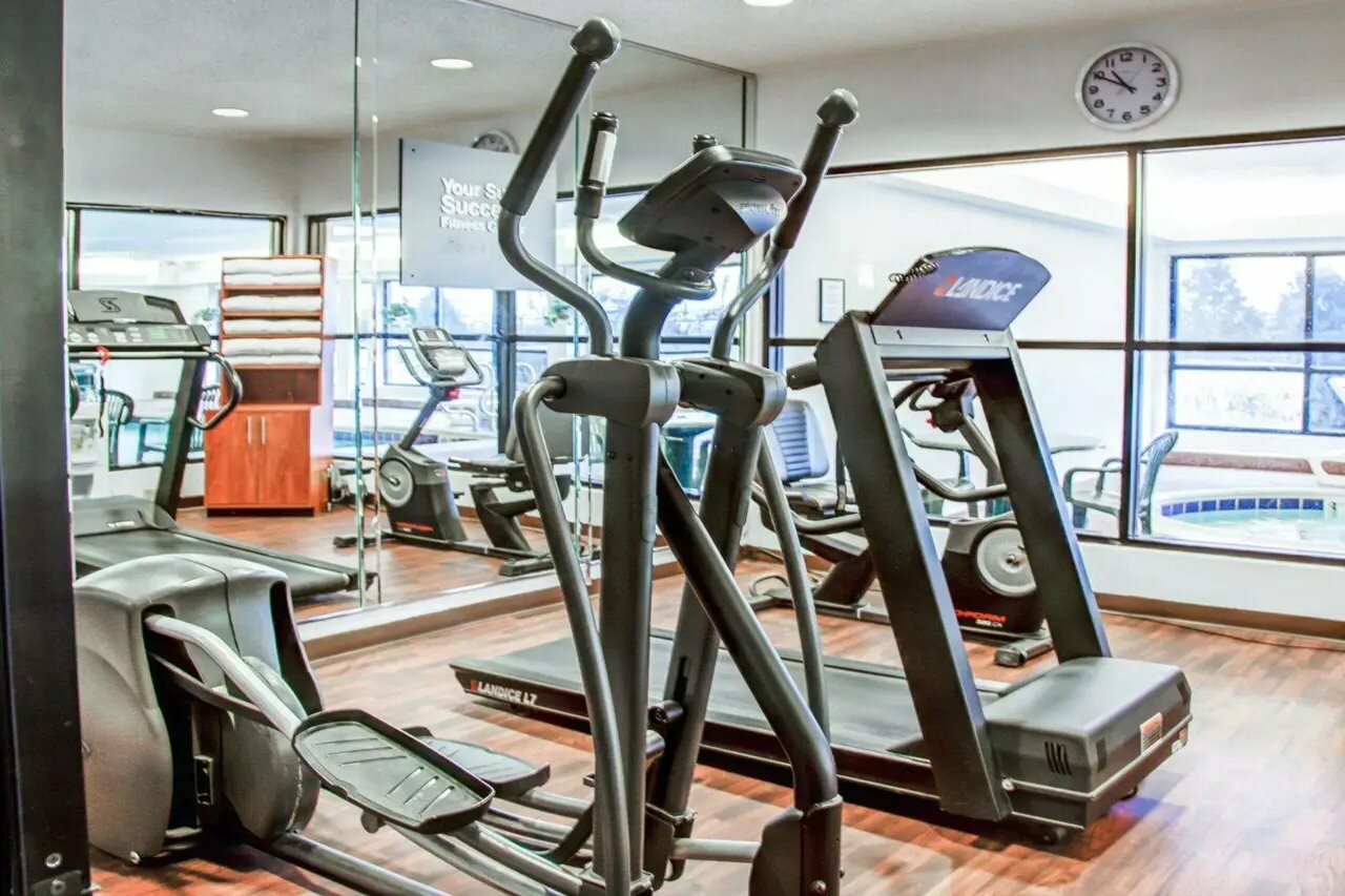 Фото Comfort Suites Lombard - Addison