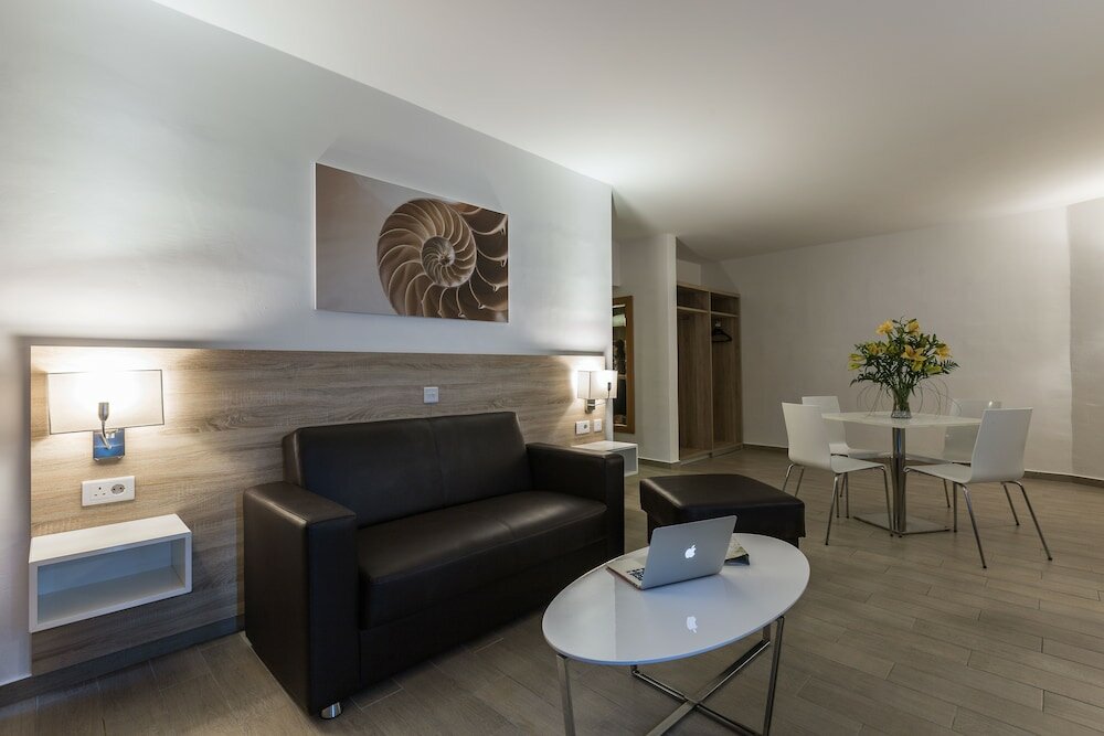 Фото Ax Odycy Hotel