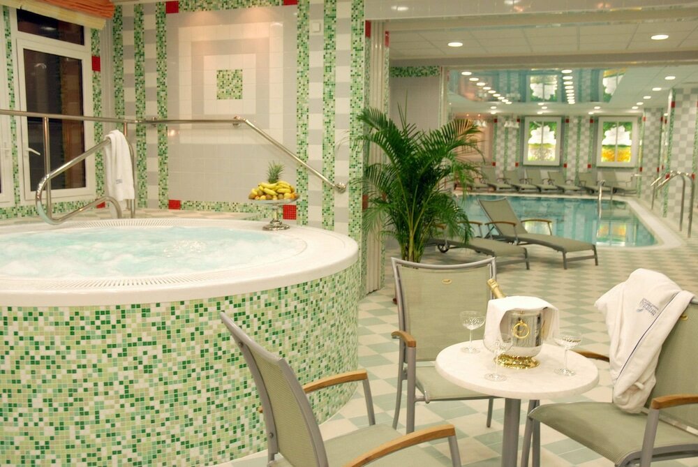 Фото Butterfly Health SPA Hotel