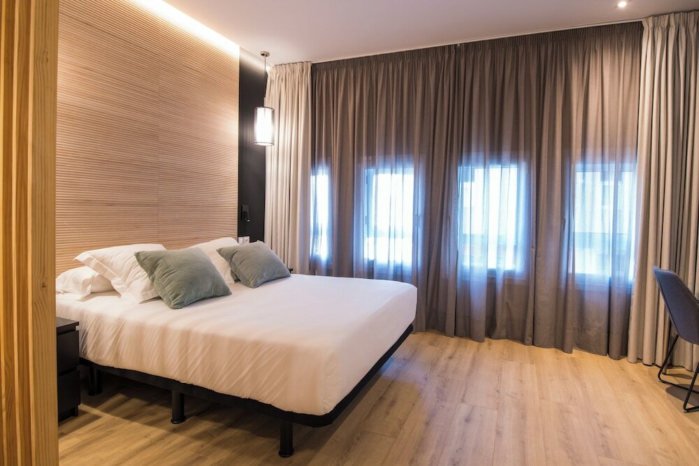 Фото Hotel Avenida