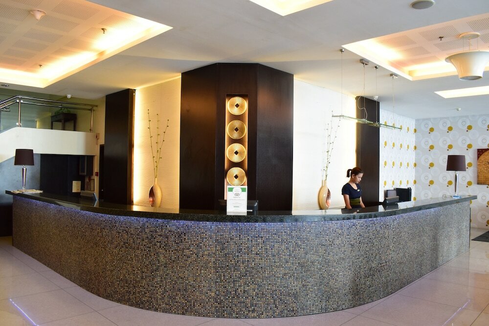 Фото Diamond Suites and Residences