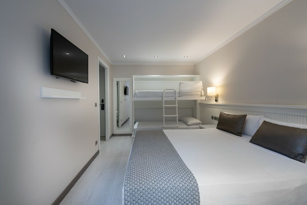 Фото Отель Catalonia Roma