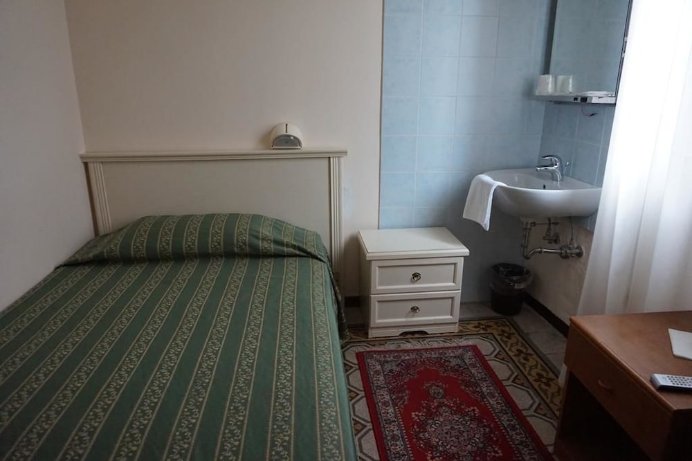 Фото U-Visionary Venezia Hotel