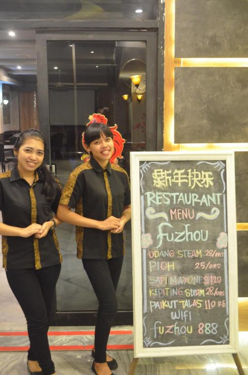 Фото Hotel Mustika Gajah Mada