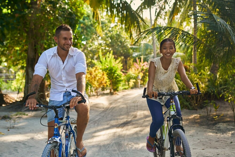 Фото The Barefoot Eco Hotel