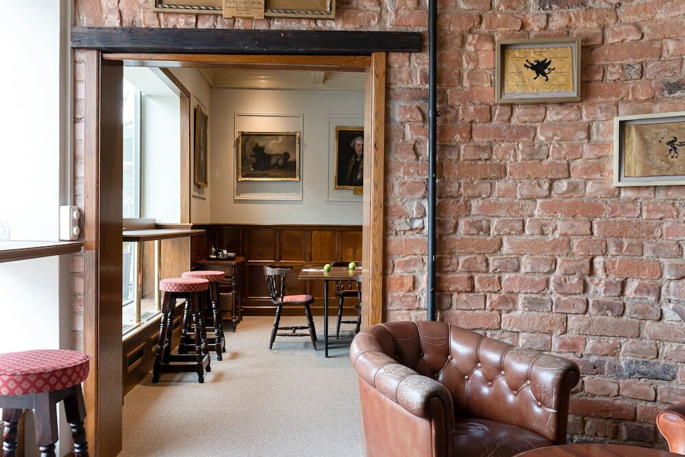 Фото Hotel Bishops Arms Strängnäs