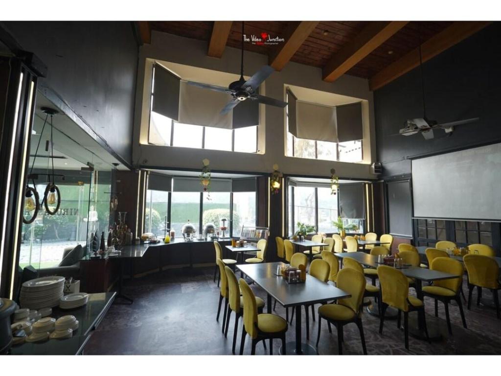 Фото Nirula's Hotel