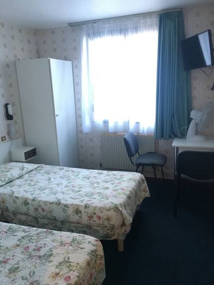 Фото Green Park Hotel Paris