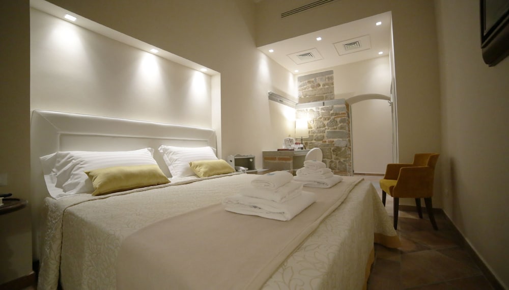 Фото Hotel Renaissance