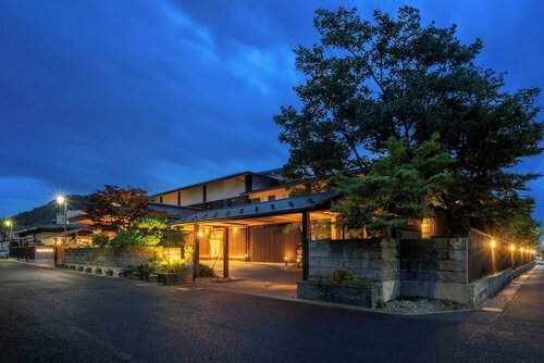 Гостиница Hohoemino Kuyufu Tsuruya в Префектуре Ямагата