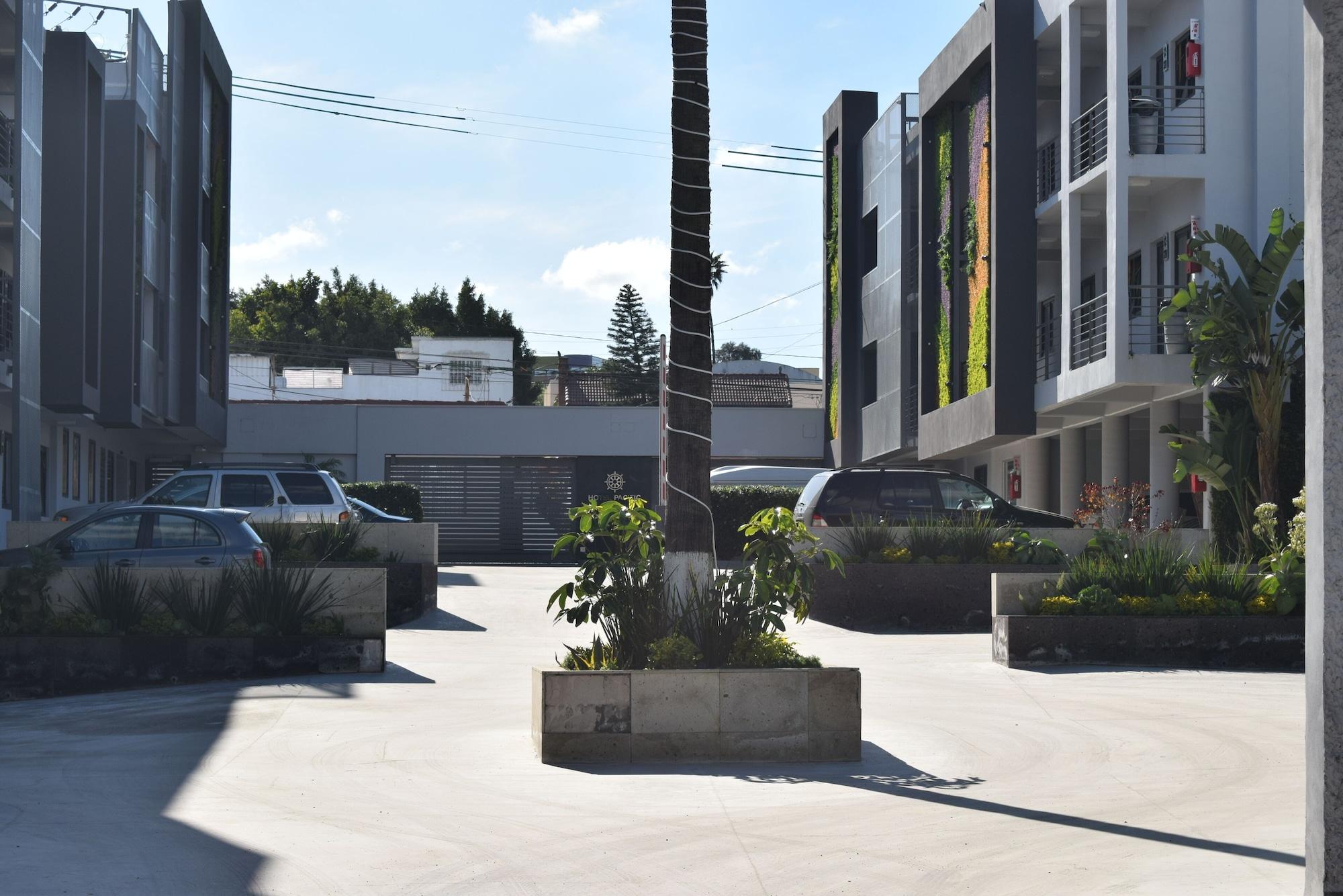 Фото Hotel Pacific