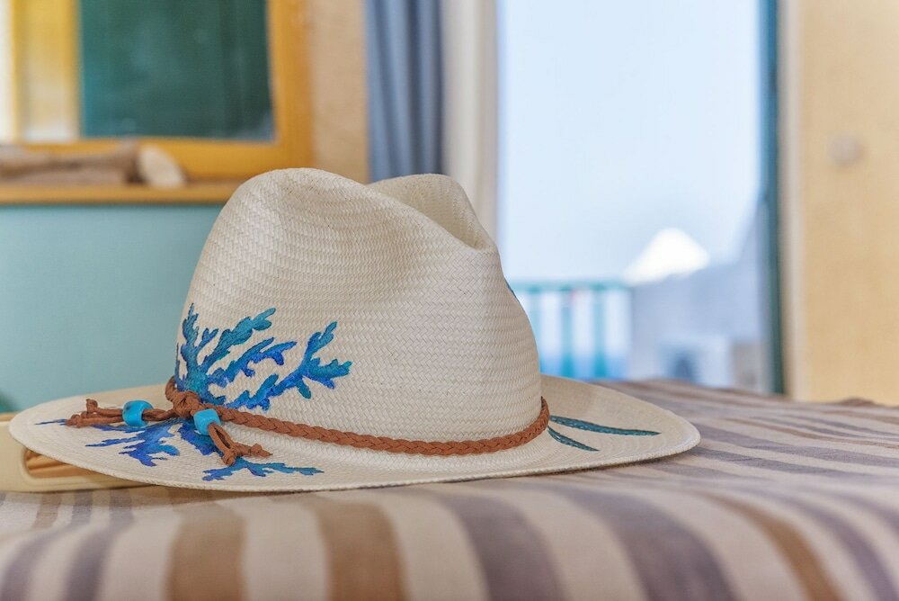 Фото Cavos Bay Hotel and Studios