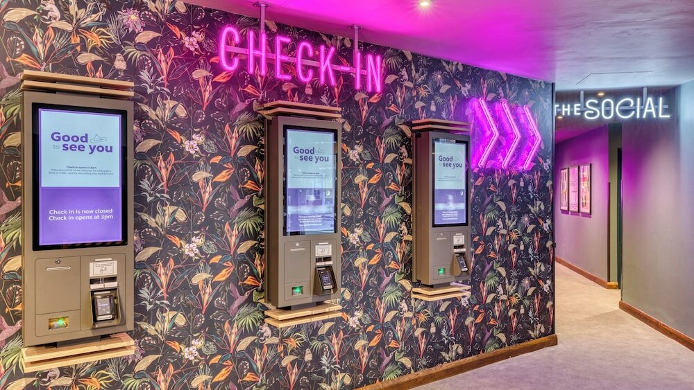 Фото Premier Inn London Tower Bridge