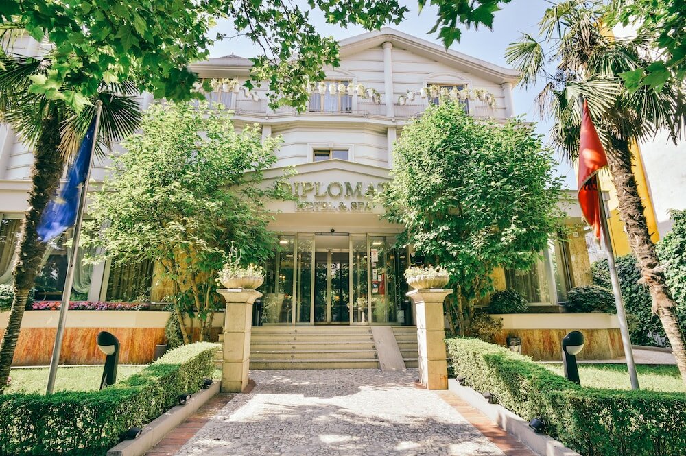 Фото отеля 1