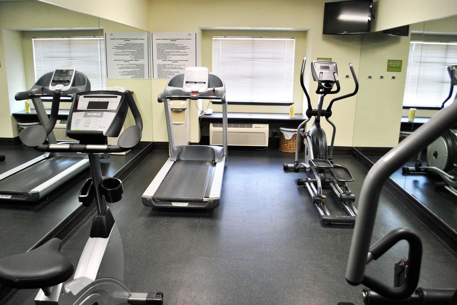 Фото Microtel Inn & Suites by Wyndham Toluca