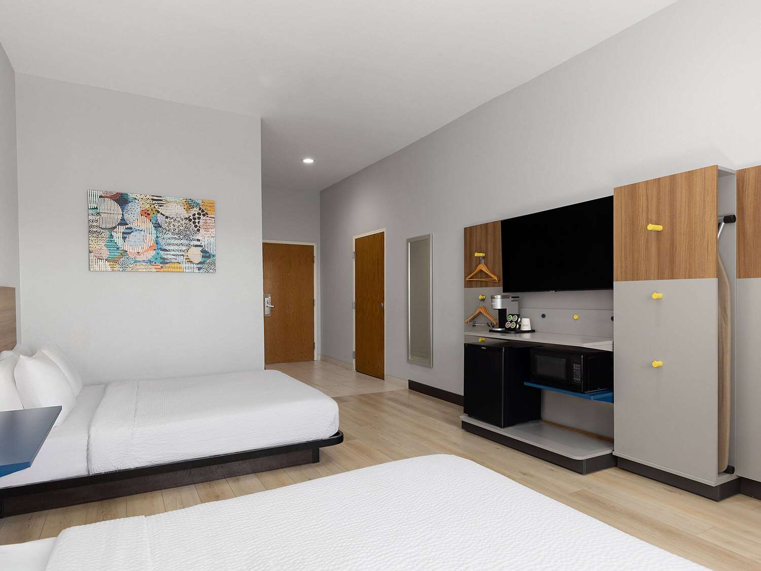 Фото Microtel Inn & Suites by Wyndham Tracy