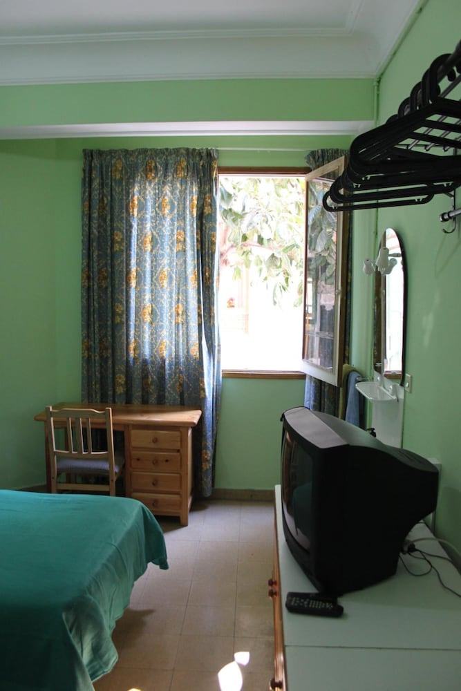 Фото Pensión Sea of Clouds