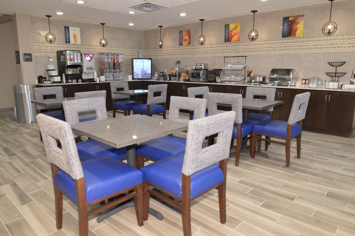 Фото Best Western False River Hotel