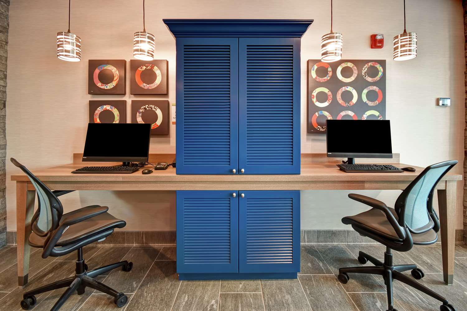 Фото Home2 Suites by Hilton Georgetown