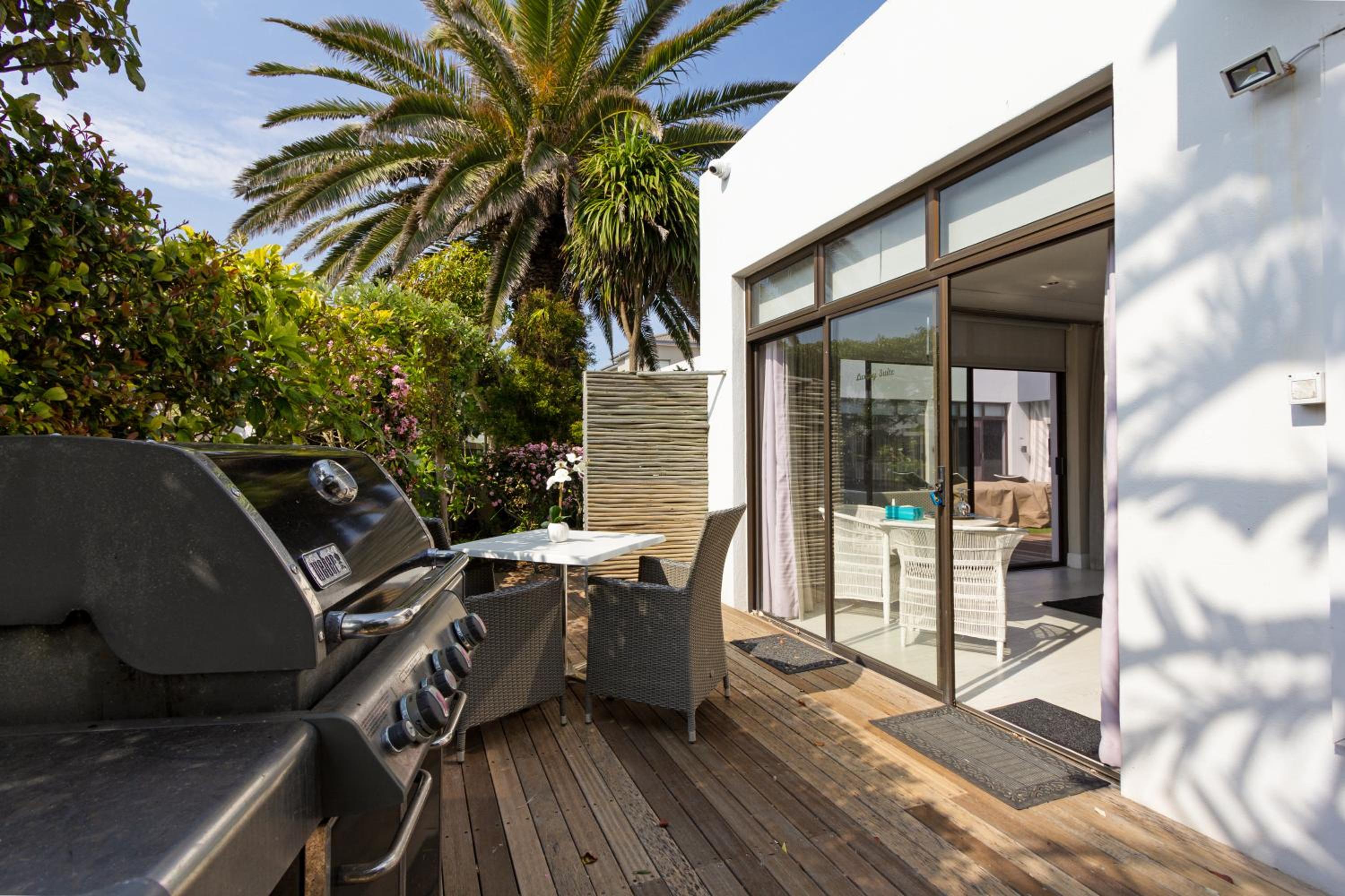 Фото Ocean Breeze Sunset Beach