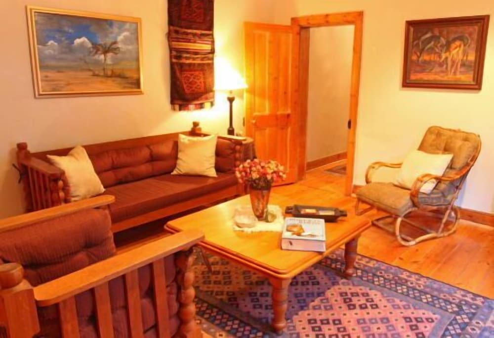 Фото The Old Trading Post - Guest House