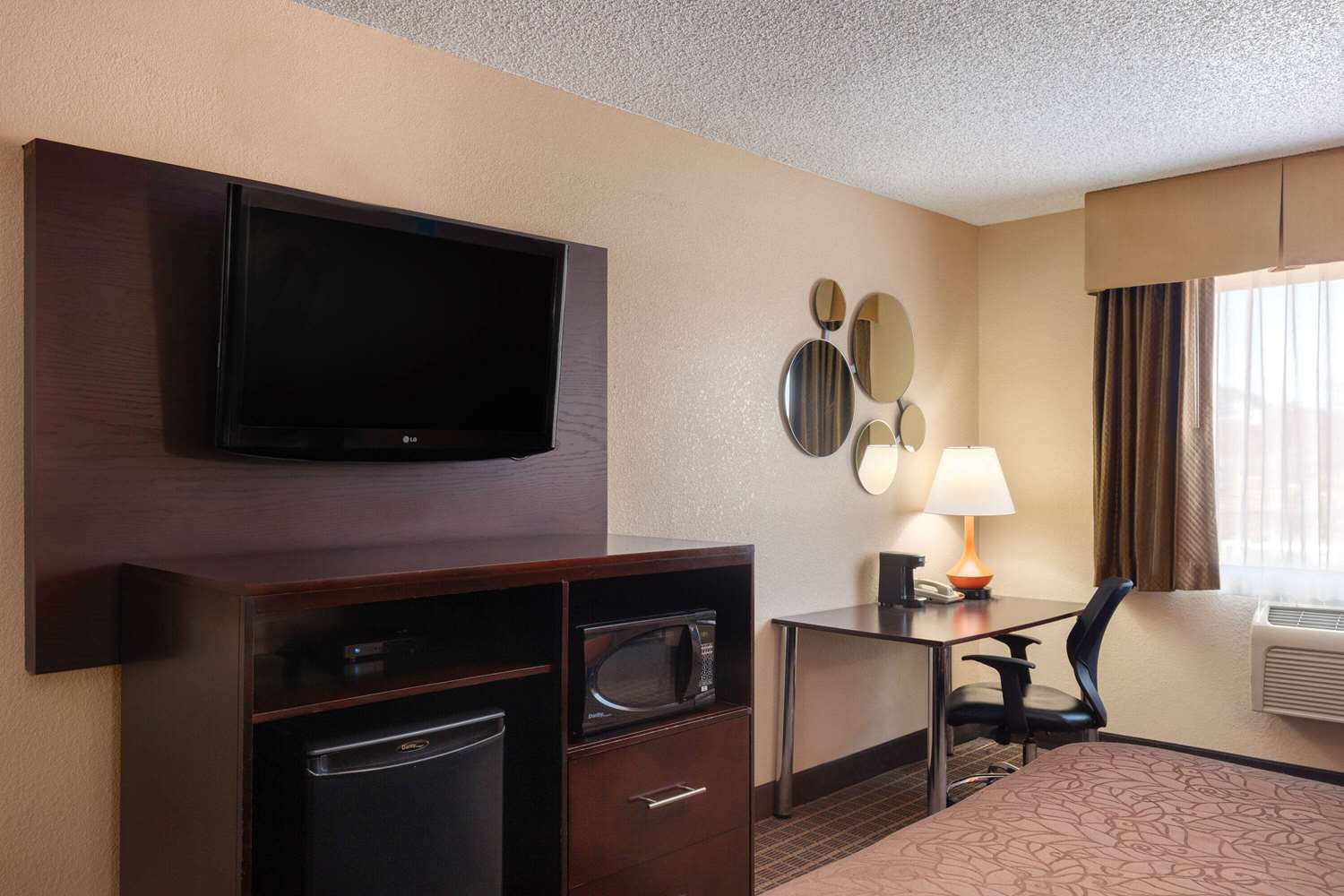 Фото Howard Johnson by Wyndham Williams