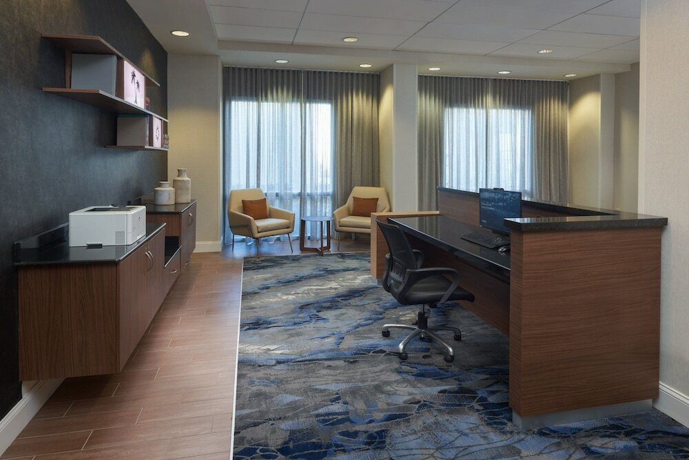 Фото Fairfield Inn & Suites Orlando Int'l Drive/Convention Center