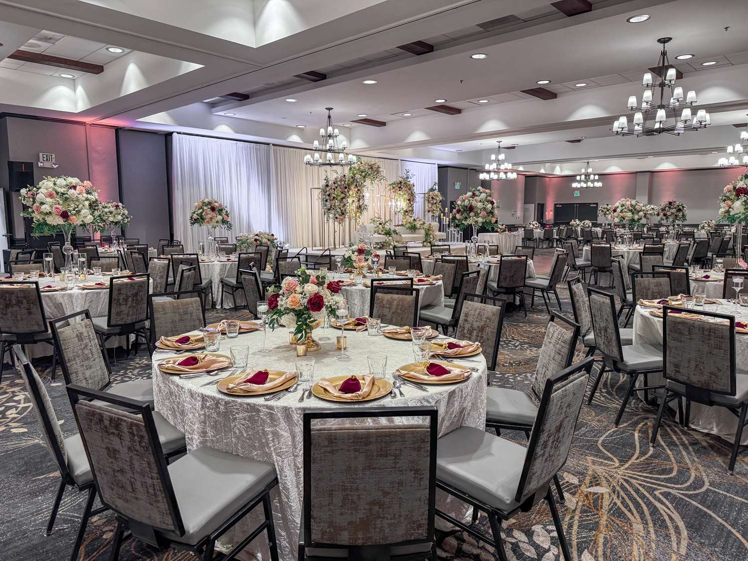 Фото Hilton Sacramento Arden West