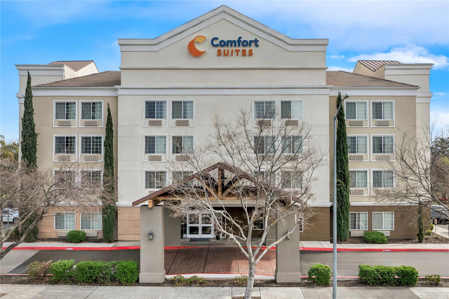 Фото Comfort Suites